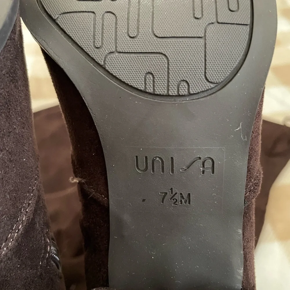 NEW Unisa Women’s Dark Brown Over-the-Knee Boots New with Box Size 7.5 M